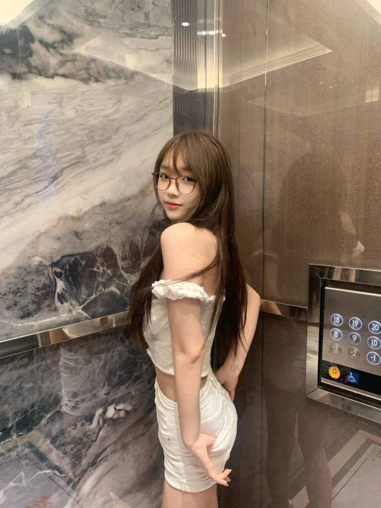 上海包养小红书